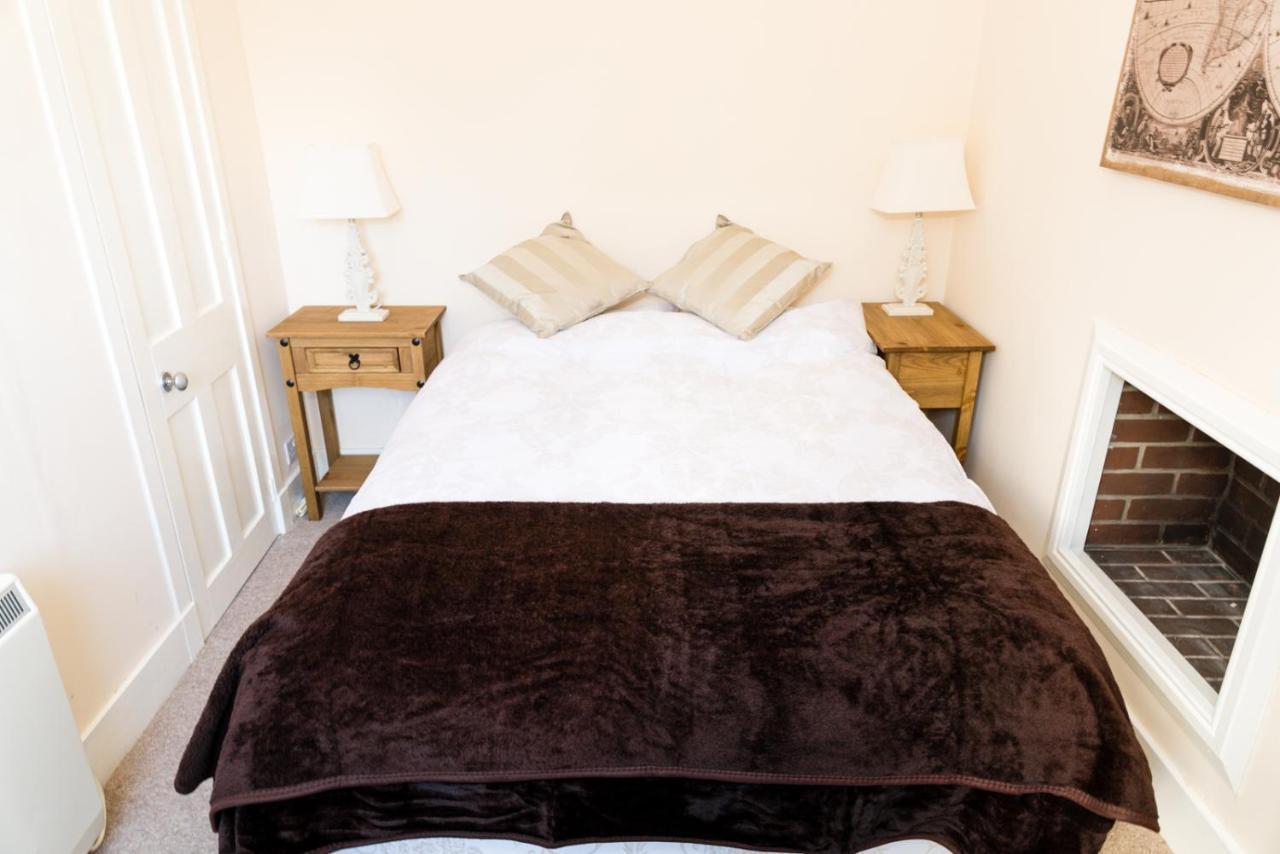 Stylish 2 Bedroom, City Centre Apartment Aberdeen Exterior photo